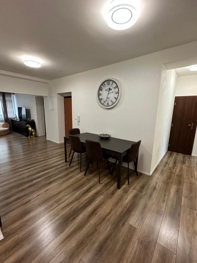 Medena Apartment Old Town With Free Parking Bratislava Ngoại thất bức ảnh