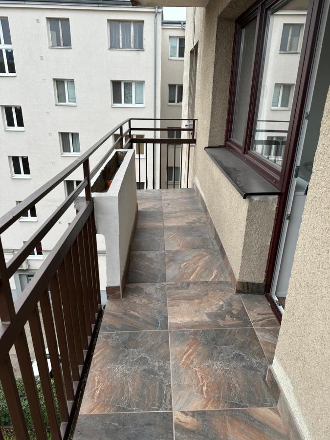 Medena Apartment Old Town With Free Parking Bratislava Ngoại thất bức ảnh